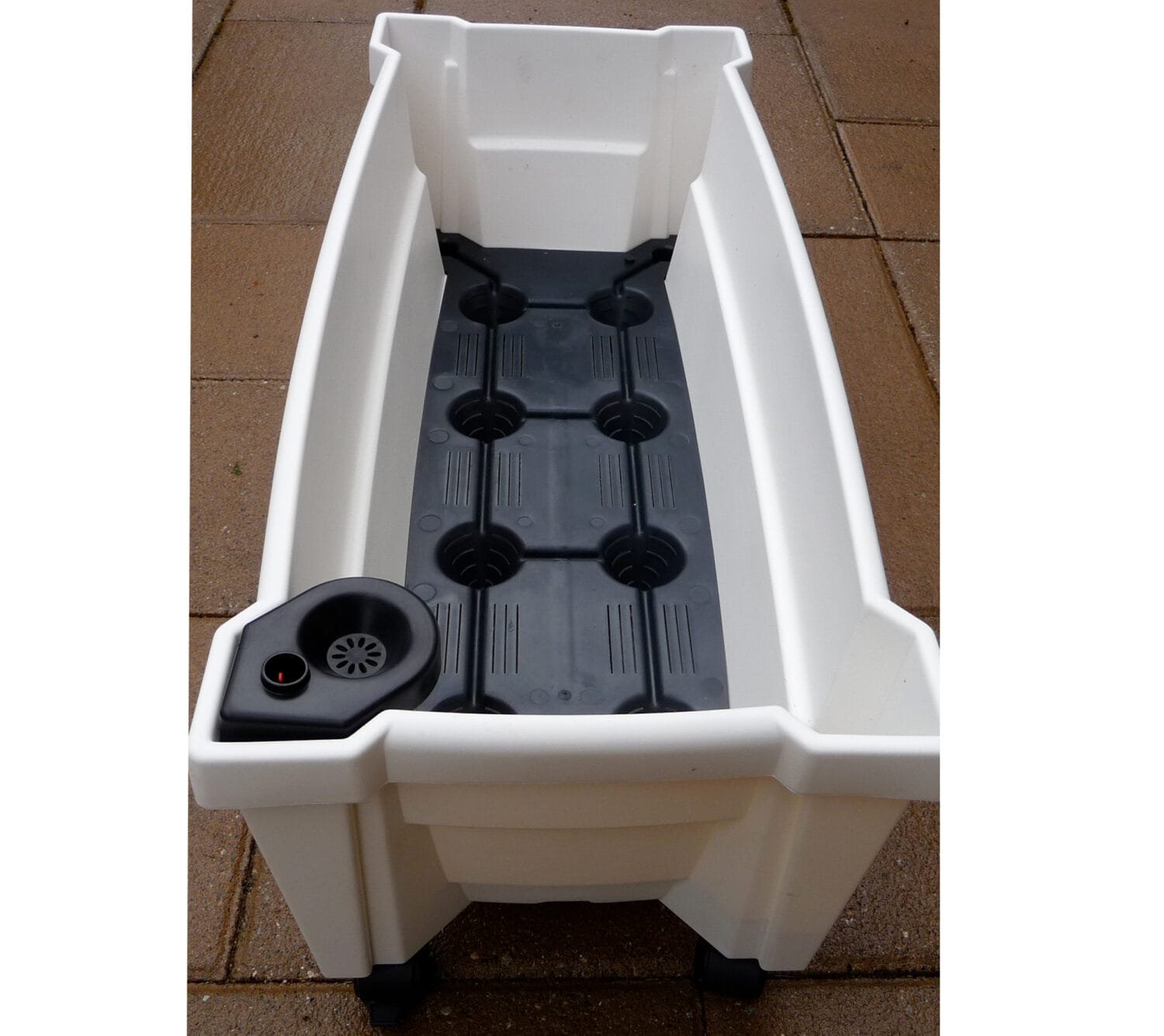 Calypso Planter with Trellis and Water Reservoirer10